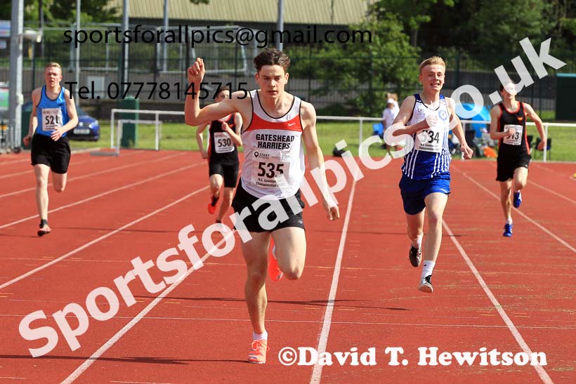 Men and Boys 400 metres, 2022 North Eastern Track and Field Champs., Middlesbrough. David T. Hewitson/Sports for All Pics